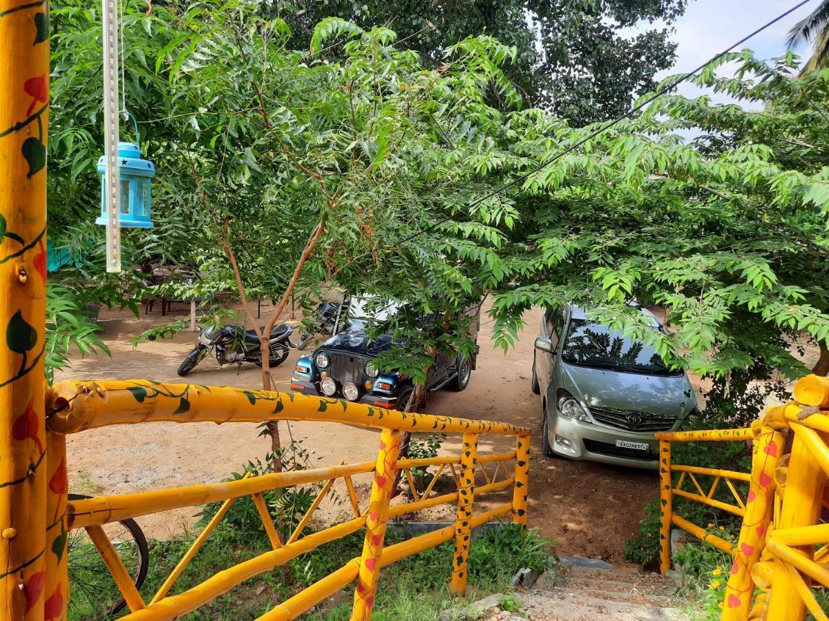 Jungle Tree Hampi Ξενοδοχείο Εξωτερικό φωτογραφία